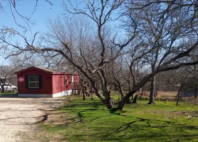 Property at 136 Bullfrog Holler Rd, Dale, TX, 78616, 2 beds, 1 bath, [object Object]