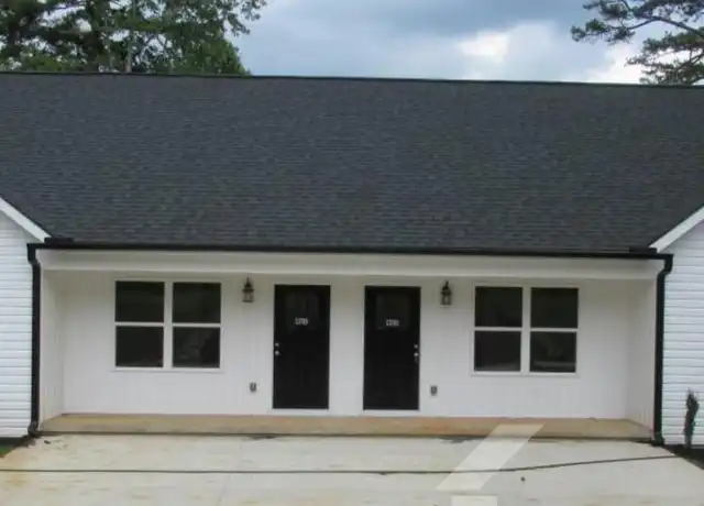 Property at 403 Bramlett Rd, Taylors, SC, 29687, 2 beds, 2 baths, [object Object]