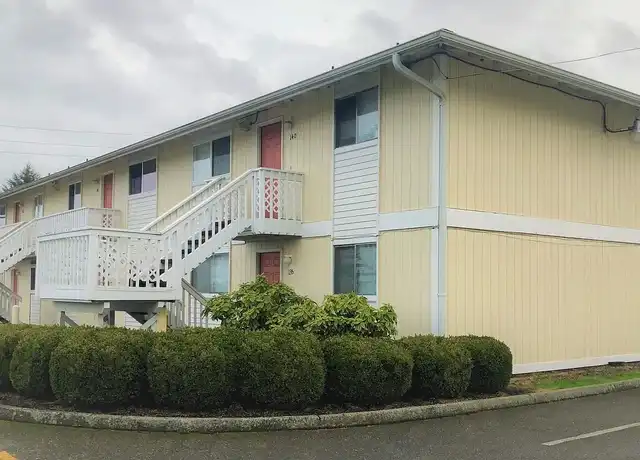 Property at Somerset Apartments - 1516 N 19th St, Mount Vernon, WA, 98273, 2 beds, 1 bath, [object Object]