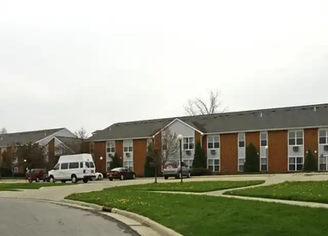 Property at Huron Manor Apartments - 1000 Maplewood St, Willard, OH, 44890, 1-2 bed, 1 bath, [object Object]