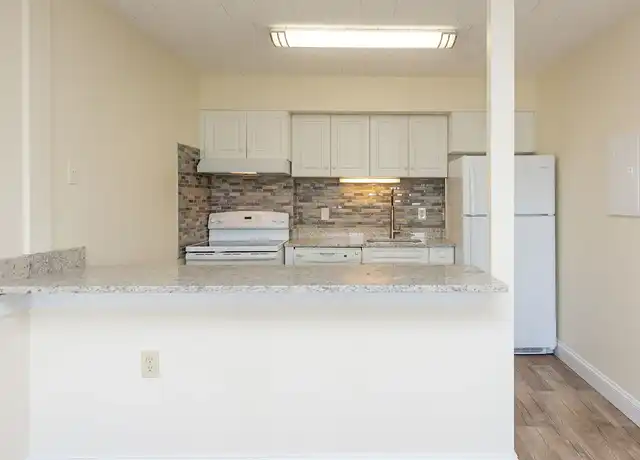 Property at Whitney Towers - 2405 Whitney Ave, Hamden, CT, 06518, 1-2 bed, 1-1.5 bath, [object Object]