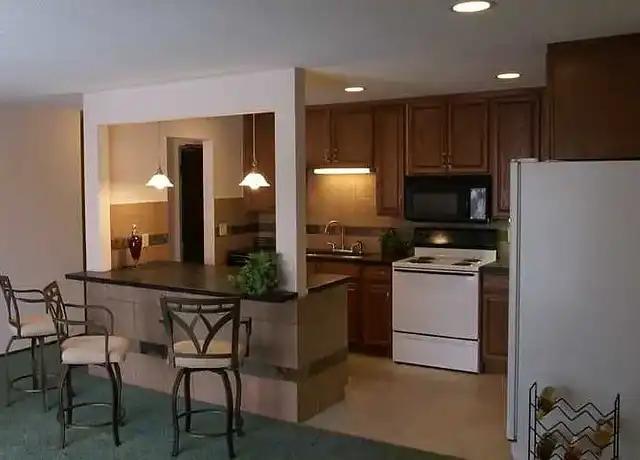 Property at Pleasant Apartments - 3035 Pleasant Ave, Minneapolis, MN, 55408, 0-2 beds, 1-1.5 bath, [object Object]