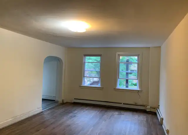 Property at 309 W Beaver Ave Unit 4, State College, PA, 16801, 2 beds, 1 bath, [object Object]
