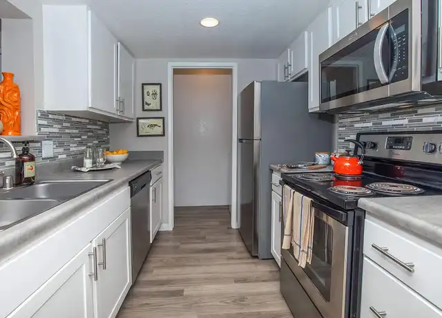 Property at Cassia Apartments - 333 E Enos Dr, Santa Maria, CA, 93454, 1-2 bed, 1-2 bath, [object Object]
