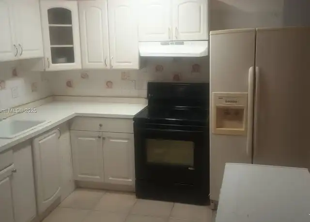 Property at 2300 NW 15th Ct Unit a, Fort Lauderdale, FL, 33311, 2 beds, 1 bath, [object Object]