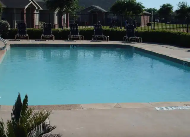 Property at Grace Townhomes - 1212 Grace Cir, Ennis, TX, 75119, 2-3 beds, 2 baths, [object Object]