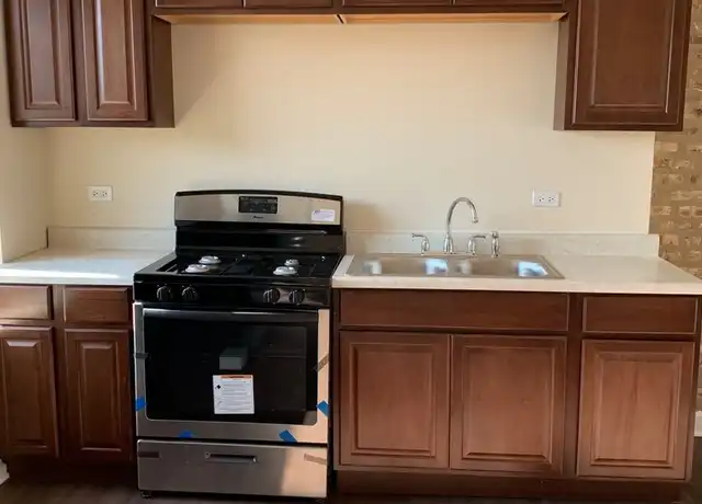 Property at 3001 W 19th St Unit 3009-1S, Chicago, IL, 60623, 2 beds, 1 bath, [object Object]