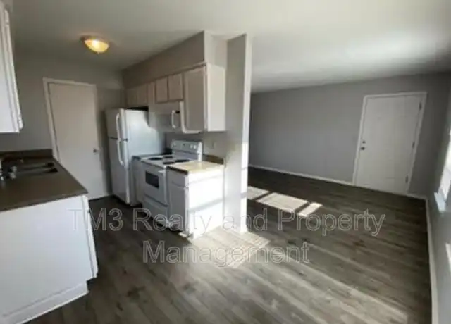 Property at 1606 E Kansas City Rd Unit 4, Olathe, KS, 66061, 2 beds, 1 bath, [object Object]