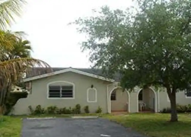 Property at 10620 NW 37th St Unit E, Coral Springs, FL, 33065, 4 beds, 2 baths, [object Object]
