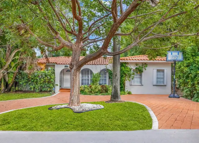 Property at 7711 Coquina Dr Unit SF, North Bay Village, FL, 33141, 4 beds, 2.5 baths, [object Object]