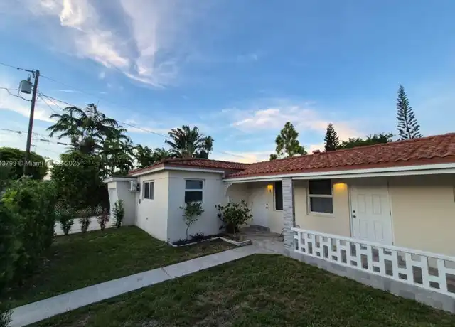Property at 801 NE 5th St Unit 1-2, Hallandale Beach, FL, 33009, 2 beds, 2 baths, [object Object]