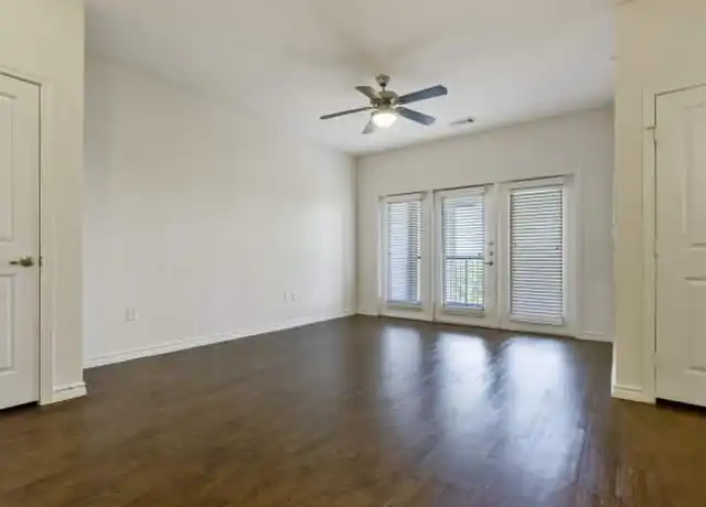 Property at 8015 W Camp Wisdom Rd Unit 1016, Dallas, TX, 75236, 1 bed, 1 bath, [object Object]