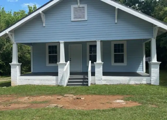 Property at 210 E Park St, Sylacauga, AL, 35150, 2 beds, 1 bath, [object Object]