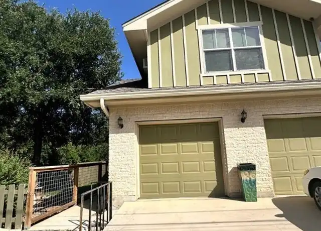 Property at 1001 N Bishop St, San Marcos, TX, 78666, 1 bed, 1 bath, [object Object]