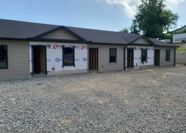 Property at 105 Bright Ave, Carthage, TN, 37030, 2 beds, 1 bath, [object Object]