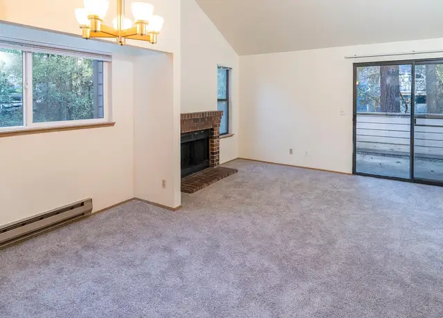 Photo of 117 S 330th St, Federal Way, WA 98003