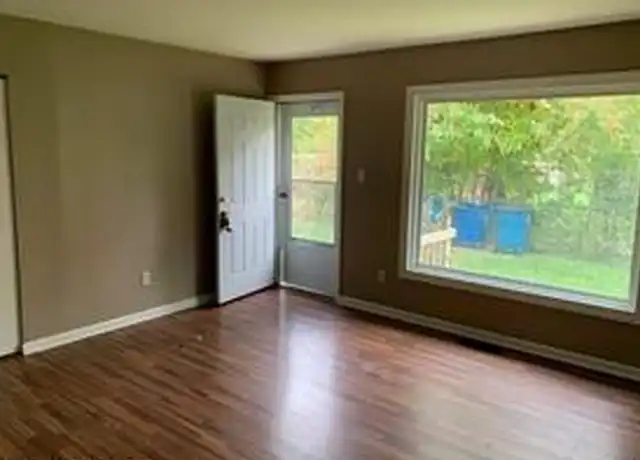Property at 300 Center St, Holly, MI, 48442, 2 beds, 1 bath, [object Object]