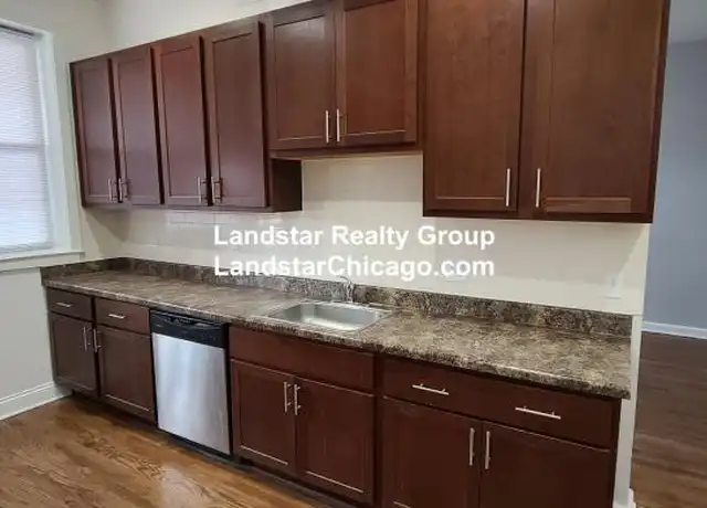 Property at 906 W Montrose Ave, Chicago, IL, 60613, 3 beds, 1 bath, [object Object]