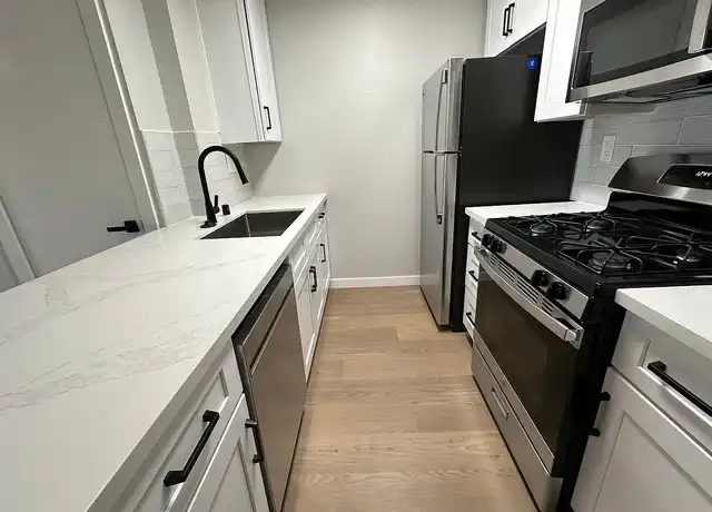 Property at 1400 Venice Blvd, Venice, CA, 90291, 2 beds, 2 baths, [object Object]