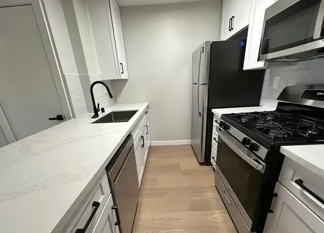 Property at Modern Living in the Heart of Venice Renovated 1 & 2 Bedroom Units - 1400 Venice Blvd, Venice, CA, 90291, 2 beds, 2 baths, [object Object]