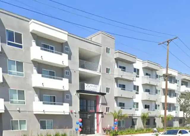 Property at 14333 Roscoe Blvd Unit 403, Panorama City, CA, 91402, 1 bed, 1 bath, [object Object]