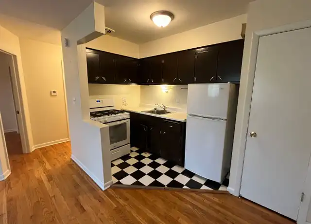 Property at 1579 N Farwell Ave Unit 207, Milwaukee, WI, 53202, 1 bed, 1 bath, [object Object]