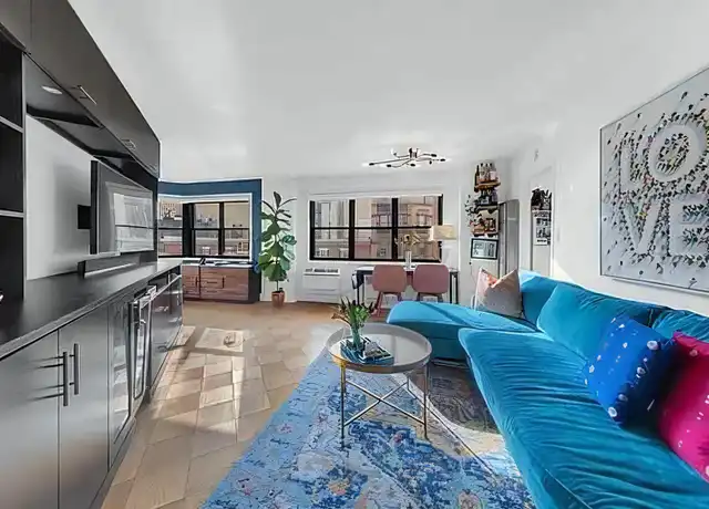 Property at 31 Jane St Unit 4A, New York, NY, 10014, 0 beds, 1 bath, [object Object]