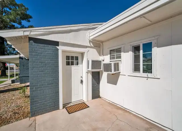 Property at 6 E Linda Ln, Gilbert, AZ, 85234, 1 bed, 1 bath, [object Object]