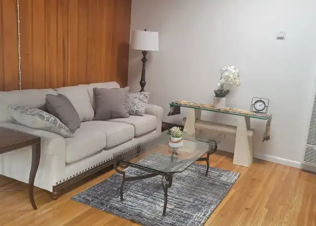 Property at 1430 Manhattan Beach Blvd Unit 2, Manhattan Beach, CA, 90266, 2 beds, 1 bath, [object Object]