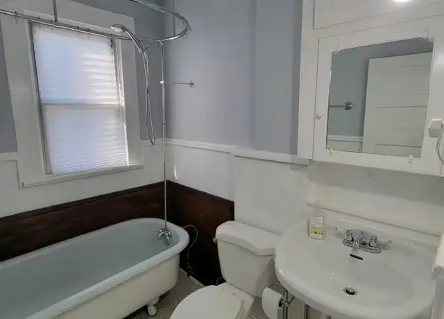 Property at 1061 Parsons Ave, Columbus, OH, 43206, 2 beds, 1.5 baths, [object Object]