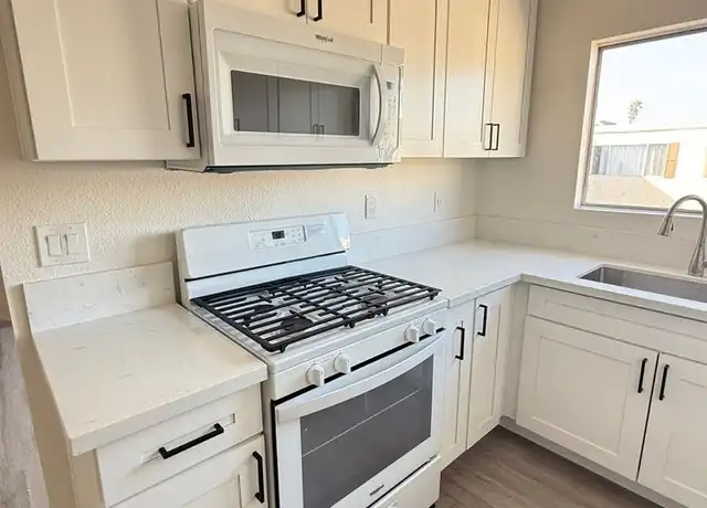 Property at 4840 Santa Monica Ave Unit 20, San Diego, CA, 92107, 1 bed, 1 bath, [object Object]