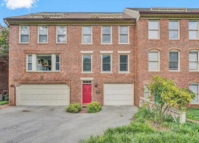 Property at 2221 Jefferson St SW Unit C, Roanoke, VA, 24014, 3 beds, 3.5 baths, [object Object]