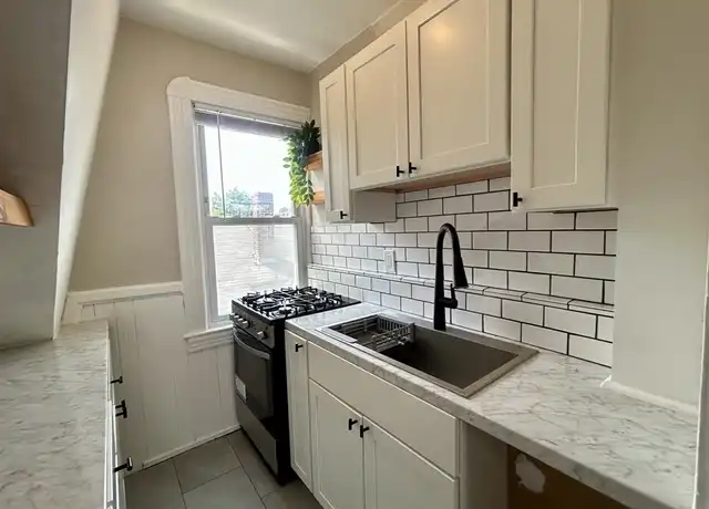 Property at 84 Durfee St Unit 3, New Bedford, MA, 02740, 1 bed, 1 bath, [object Object]