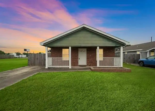 Property at 501 N 7th St, La Porte, TX, 77571, 3 beds, 2 baths, [object Object]