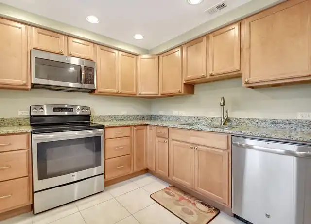 Property at 2424 N Federal Hwy, Boynton Beach, FL, 33435, 2 beds, 2 baths, [object Object]