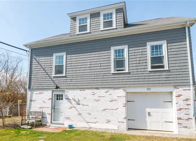 Property at 90 Renfrew Ave, Middletown, RI, 02842, 2 beds, 1 bath, [object Object]