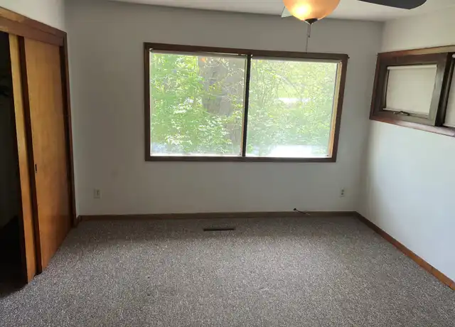 Property at 57 E US Highway 6, Valparaiso, IN, 46383, 4 beds, 3 baths, [object Object]