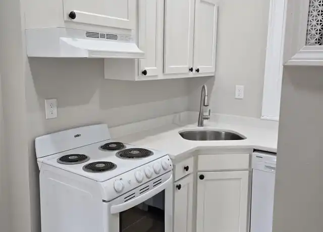 Property at 1185 Commonwealth Ave Unit 2, Allston, MA, 02134, 2 beds, 1 bath, [object Object]