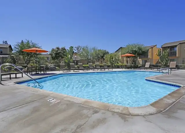 Property at Hunter's Run Apartments - 532 Broadway, El Cajon, CA, 92021, 0-1 beds, 1 bath, [object Object]