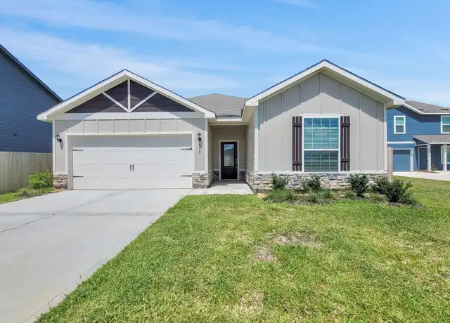 Property at 313 Kim Ln, Waller, TX, 77484, 4 beds, 2 baths, [object Object]