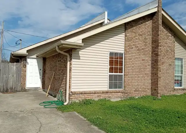 Property at 3612 Jupiter Dr, Chalmette, LA, 70043, 2 beds, 2 baths, [object Object]