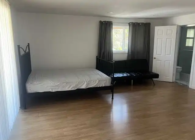 Property at 2926 S Rita Way, Santa Ana, CA, 92704, 0 beds, 2 baths, [object Object]