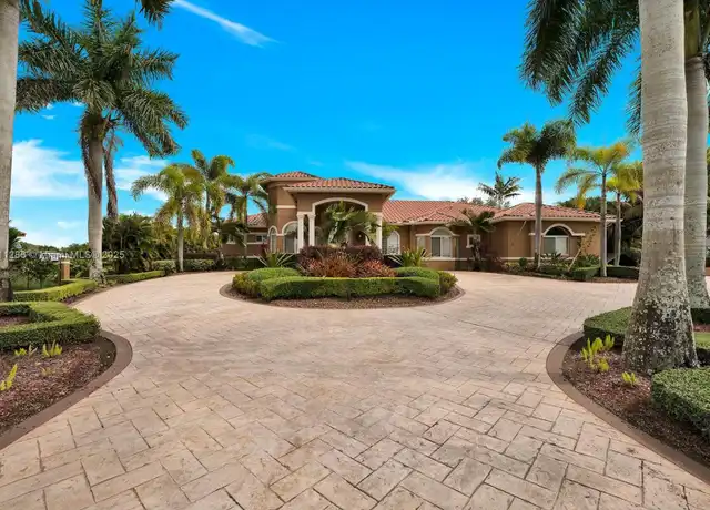 Property at 5050 SW 166th Ave, Southwest Ranches, FL, 33331, 5 beds, 4.5 baths, [object Object]