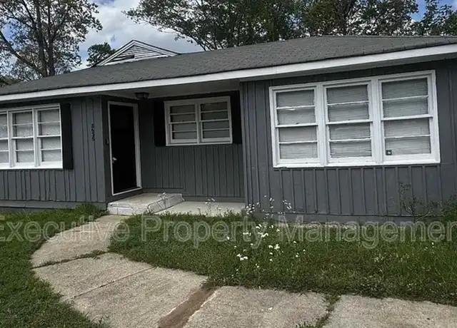 Property at 8636 9th Court Cir S, Birmingham, AL, 35206, 4 beds, 1 bath, [object Object]