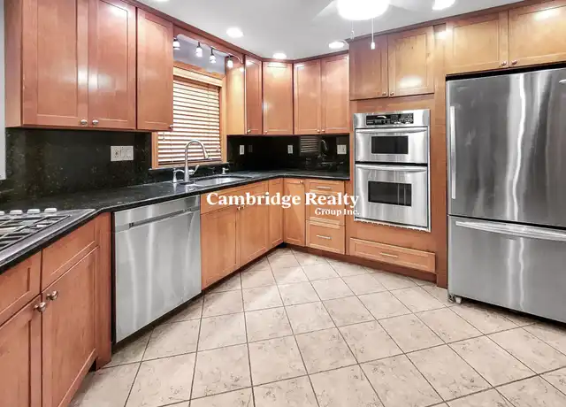 Property at 26 Gladstone St Unit 1T, Everett, MA, 02149, 3 beds, 1 bath, [object Object]