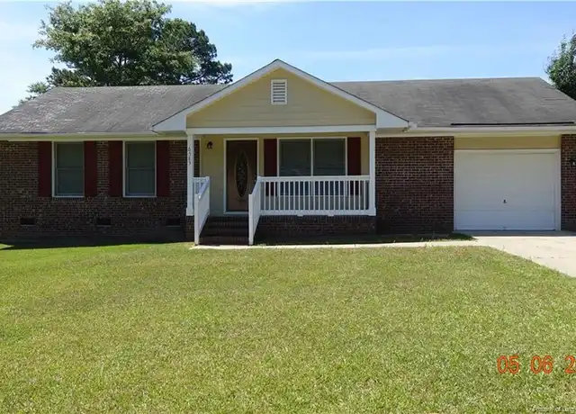 Property at 6585 Applewhite Rd, Fayetteville, NC, 28304, 3 beds, 2 baths, [object Object]