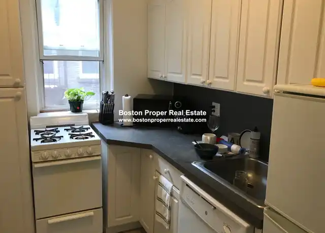 Property at 89 Park Dr Unit 5K, Boston, MA, 02215, 3 beds, 1 bath, [object Object]