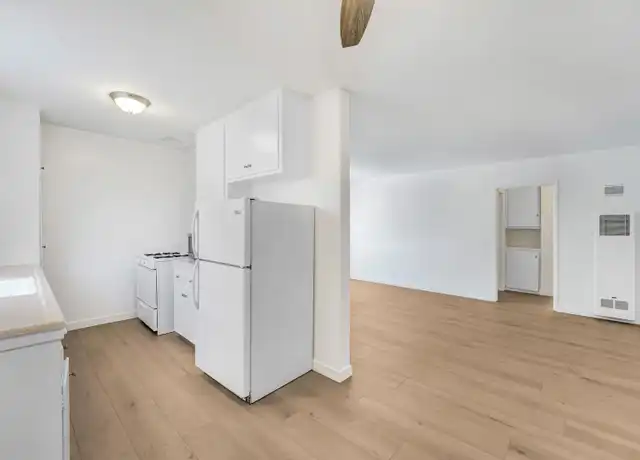 Property at 10250 Palms Blvd Unit 10250-2, Los Angeles, CA, 90034, 2 beds, 1 bath, [object Object]