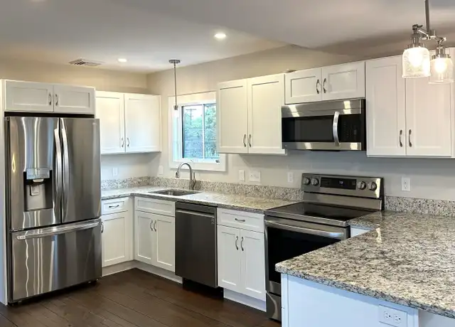 Property at 20 Mechanic St Unit 2, Pawcatuck, CT, 06379, 3 beds, 2 baths, [object Object]