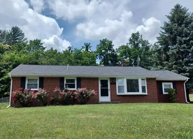 Property at 955 McHenry Ave Unit NA, Christiansburg, VA, 24073, 3 beds, 2 baths, [object Object]